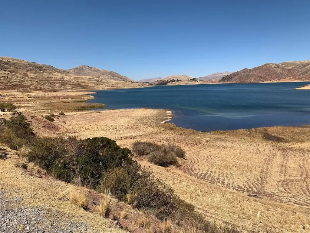 Panoramic view of a lake on the Four Lakes circuit