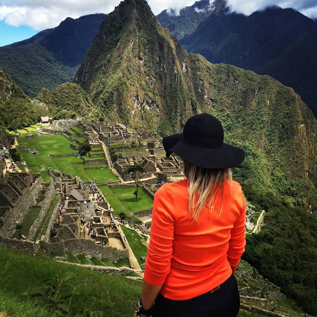Guided walk through the Inca citadel