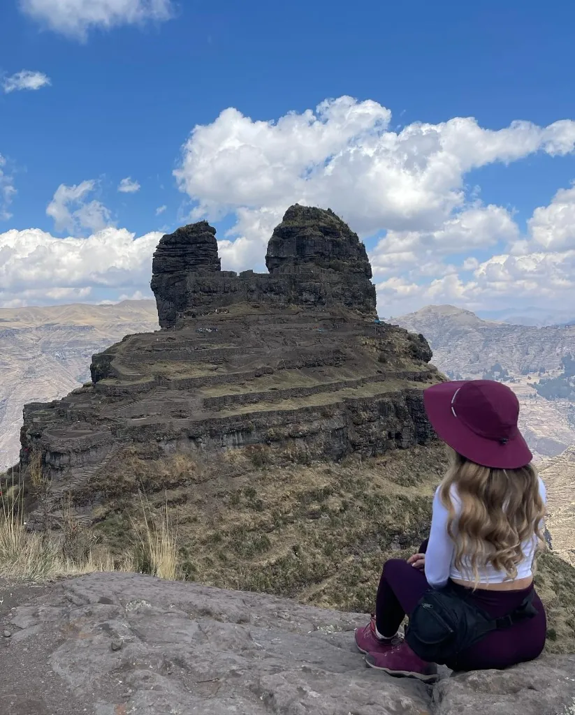 Viewpoint toward Waqrapukara on the Acomayo high plateau
